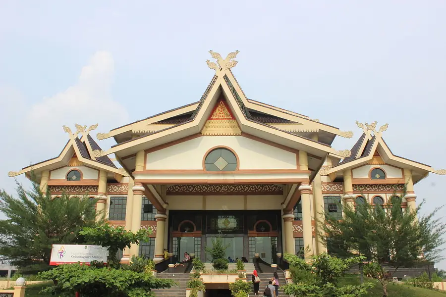 Anjungan Seni Idrus Tintin